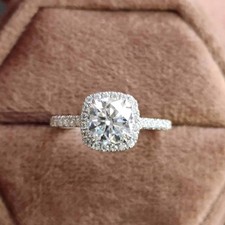 8mm Cushion D/VVS1 Moissanite