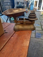 Vintage Avery Shop Scales 'Gold' Cast Iron construction with Large Scoop