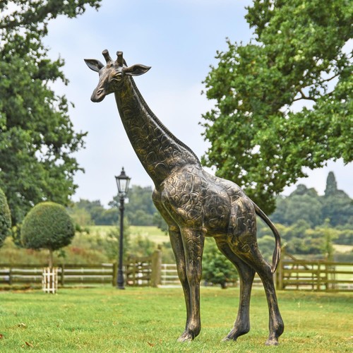Deluxe life size giraffe - deluxe, life-size