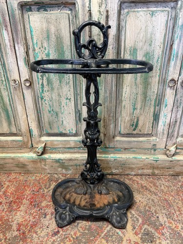Antique vintage cast - iron, art