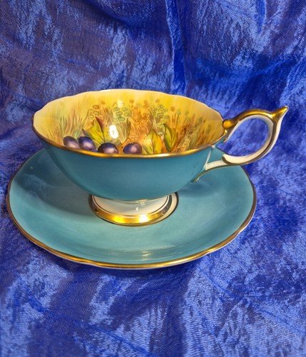 Aynsley orchard gold cup - orchard, and