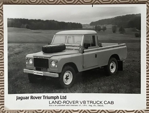Land rover truck cab - truck,