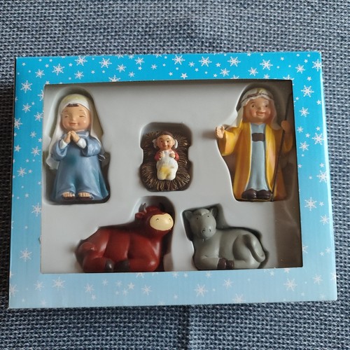 Nativity scene figures - nativity,