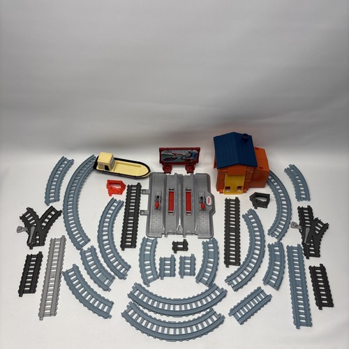 Trackmaster thomas friends - thomas, &
