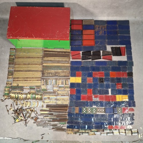 Huge meccano parts - meccano, job