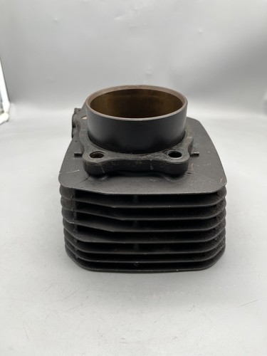 Suzuki dr500 cylinder - cylinder,