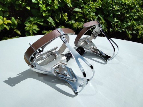 Shimano 550 aero pedals - pedals, (new)