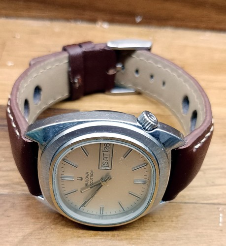Vintage bulova accutron - bulova, tv