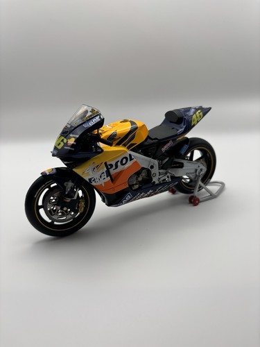 Rare signed valentino - *rare*, rossi