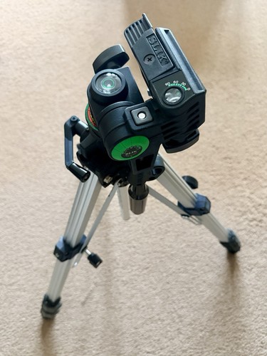 Vintage slik tripod with - slik,