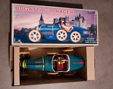 BRAND NEW BUGATTI  T - 35 RACER MECHANICAL WIND WITH KEY AND BOX