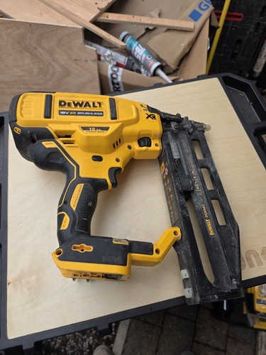 Dewalt dcn662 18v - dewalt,