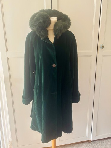 Vintage mint green velvet - vintage,