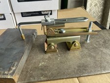 STRONG HAND TOOLS- GRASSHOPPER AGH230 MAGNECTIC WELDING FINGER