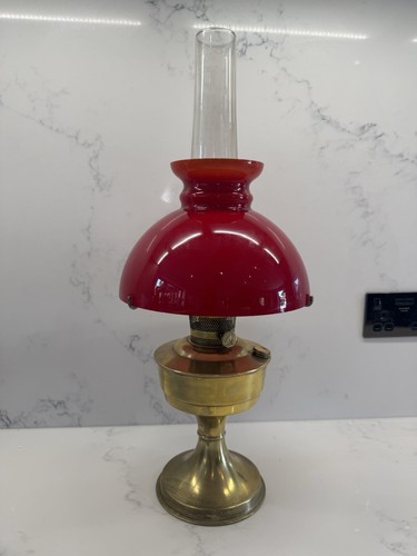 Aladdin model oil lamp - model, with
