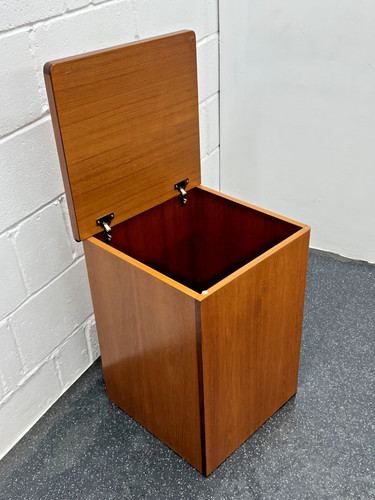 Midcentury sideboard cupboard - midcentury,