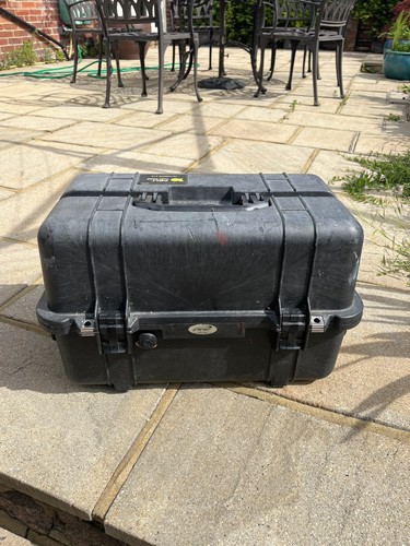 Pelican 1460 waterproof - waterproof, hard