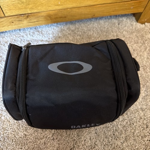 Oakley goggles carry case - goggles,