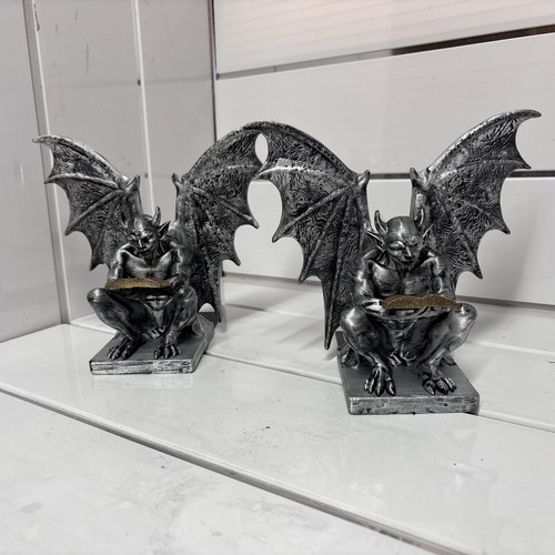 Gargoyle book holder book end