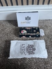 LYDC London Glitter Cupcake