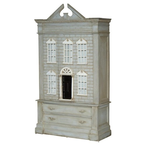 Meter tall georgian town - 2.2,