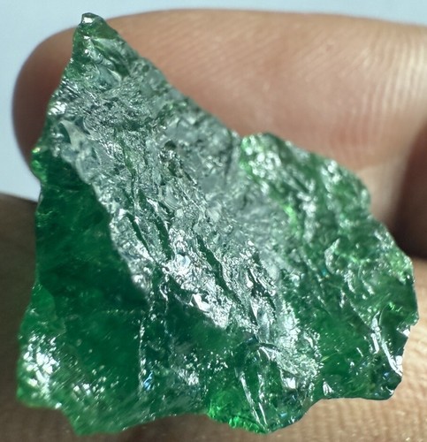 Natural tsavorite garnet - ct,