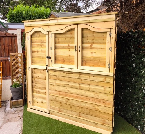 Garden bar corner - garden,