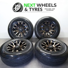 Toyota Hilux  4X4 17'' inch