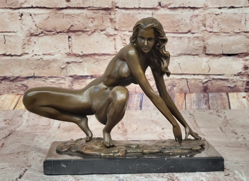 Large modern bronze - modern,