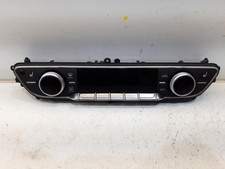 GENUINE 2017 AUDI A4  8W0820043T HEAT / CLIMATE CONTROL BUTTONS