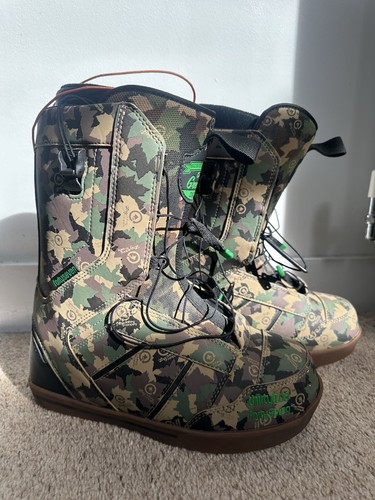 Snowboarding boots thirty - boots,
