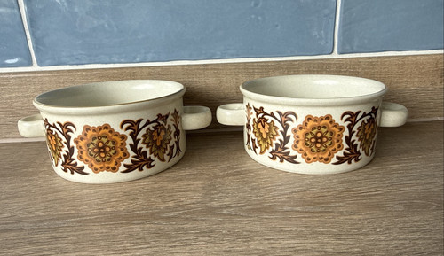 Vintage midwinter pottery - vintage,