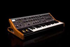 Moog Subsequent 37 Analog