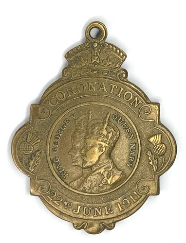 Coronation medallion king - medallion,