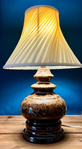 Vintage brown drip - vintage, glaze