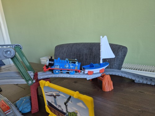 Thomas friends trackmaster - thomas, &
