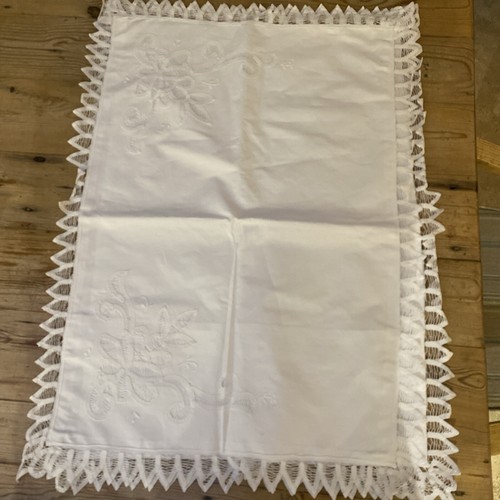White cotton and lace - white,