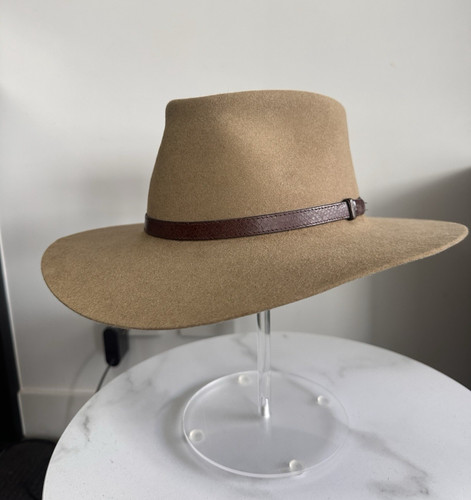Akubra down under bran - down,