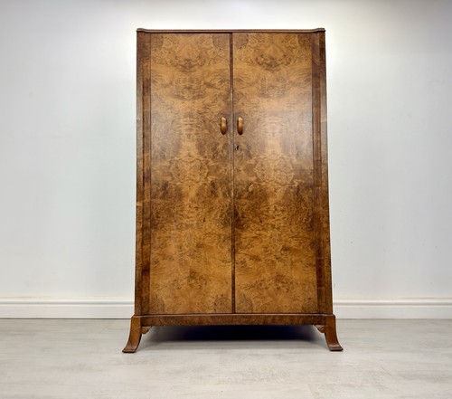 Art deco walnut gentleman - art, gentleman’s