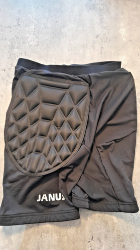 Padded goalkeeper shorts - padded, size