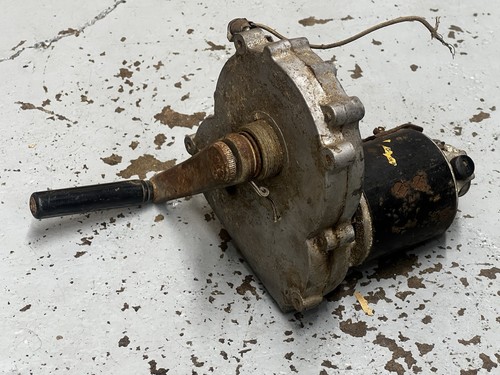 Ww2 military hand cranked - military,