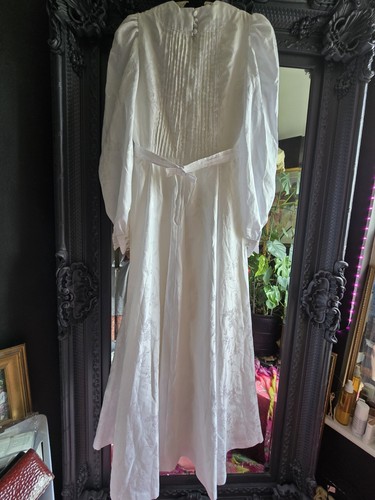 White vintage wedding - white,