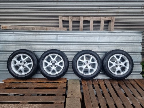 Toyota yaris vvt mk1 scp12 - toyota,