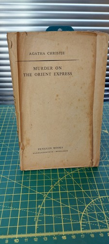 Penguin paperback green - penguin, #689