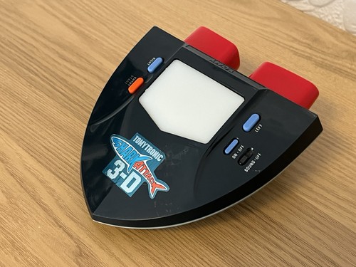 Tomytronic shark attack - tomytronic,