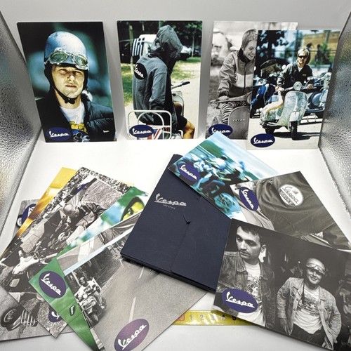 Vespa case with postcards - with,