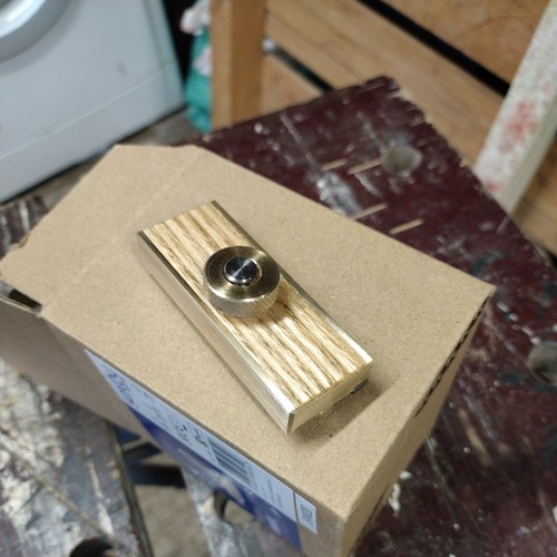New oak concert brass - , capo