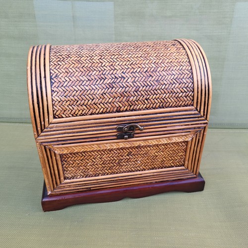 Vintage wooden rattan - , covered