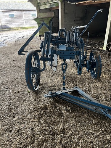 Ransomes furrow plough - ransomes,