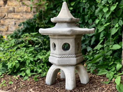 Lantern pagoda statue - , concrete
